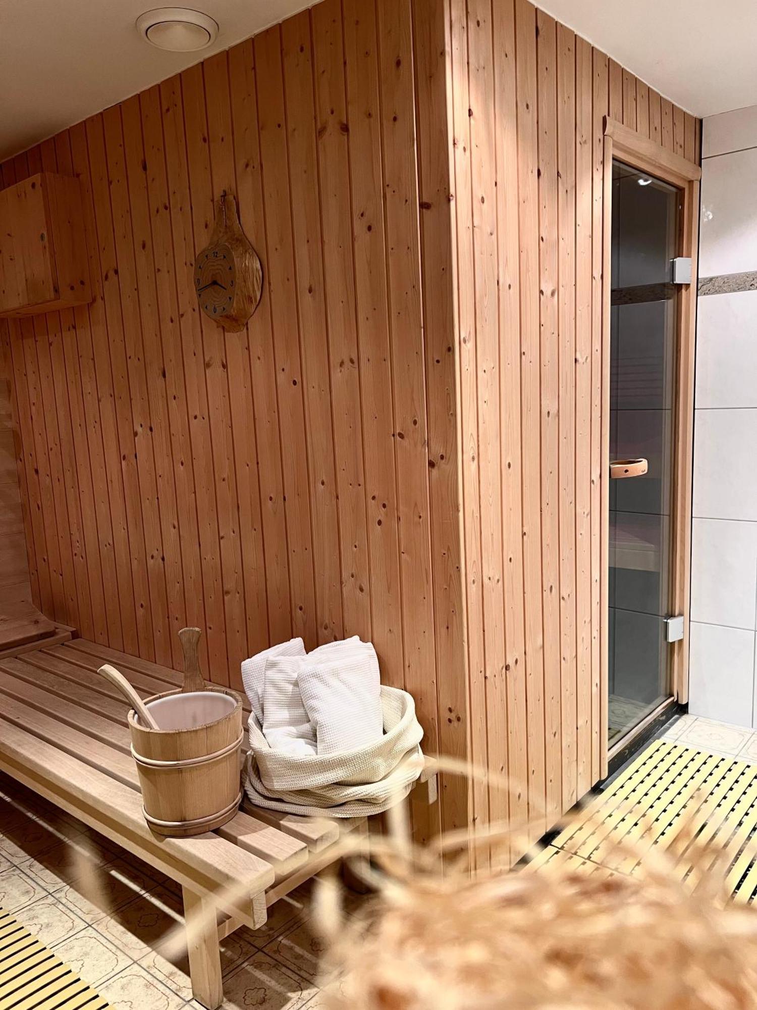 Pension Christophorus Hotel Garni Partenen Exterior photo